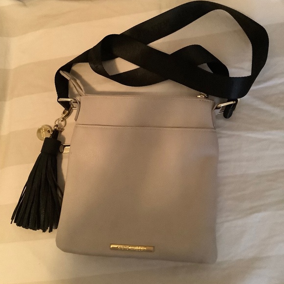 Beige Steve Madden Crossbody Bag - Picture 1 of 4